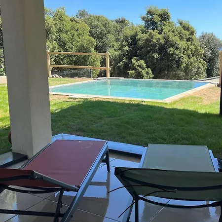 Vue Sur Le Golf 1 빌라 오므또